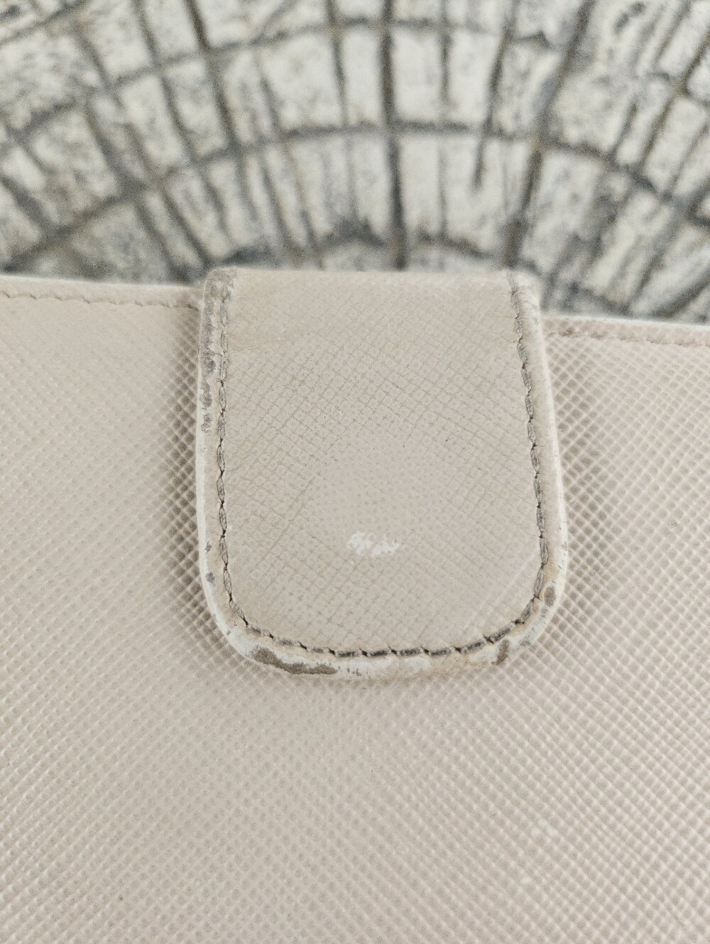 Prada Flesh Beige Textured Saffiano Bi Fold Long Wallet Credit Card Holder - Picture 7 of 16